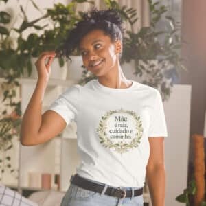 Camiseta unissex com mangas curtas